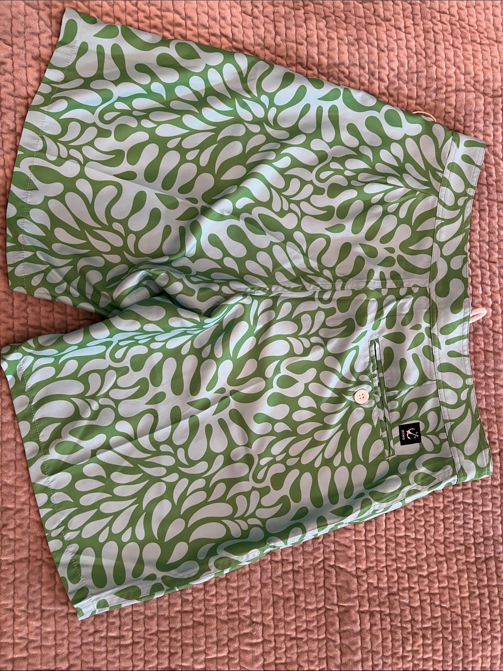 Patterned Men’s Swim Trunks - Picture 4 of 4